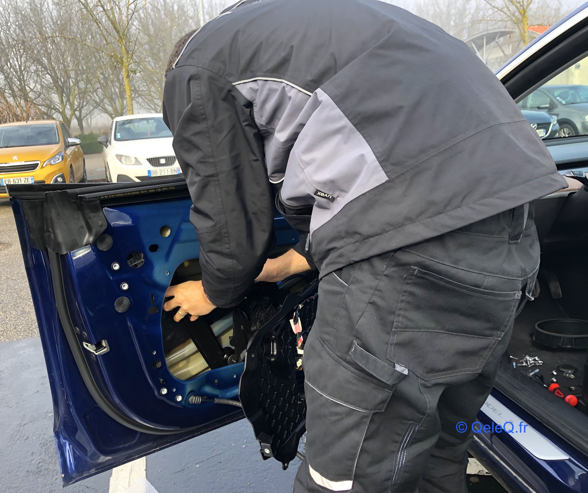 Réparation Tesla : le « garage Tesla » vient près de chez vous avec les ...