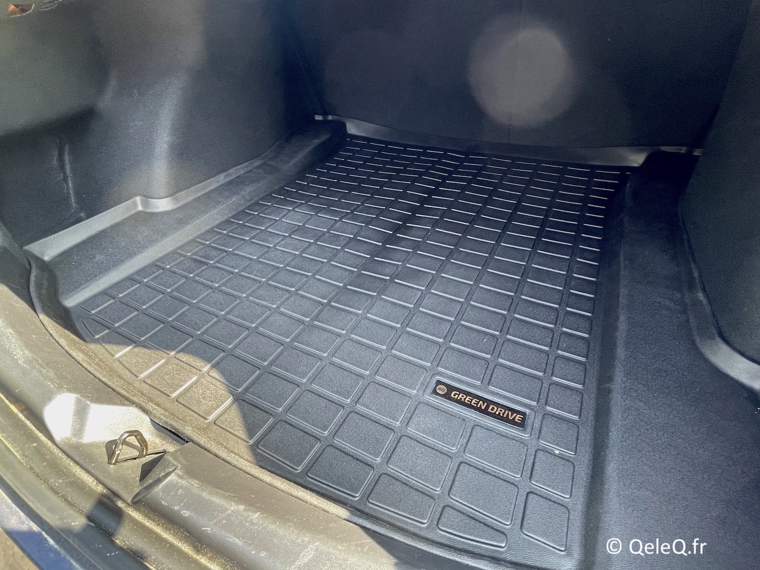 Test et avis sur le tapis de coffre arrière Tesla Model 3