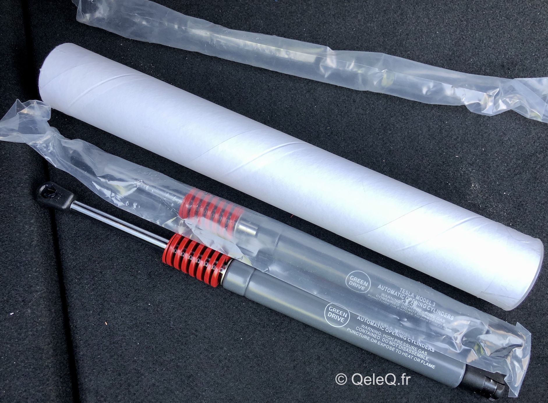 Charnière De Coffre Pour Tesla Model 3 2019 - Référence 109282000E / 109282100E, Occasion Fonctionnelle